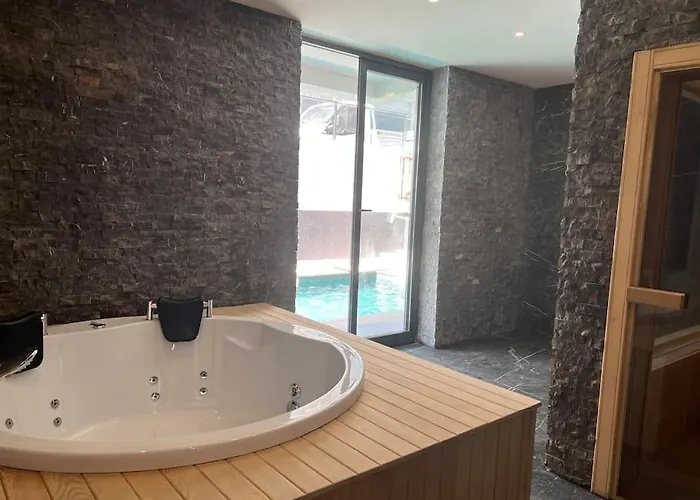 Apartment Camelia 1 Brand New With Terrass On Cleopatra Alanya